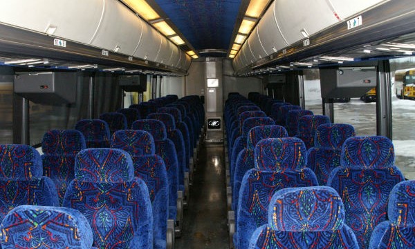 39 passengers bus